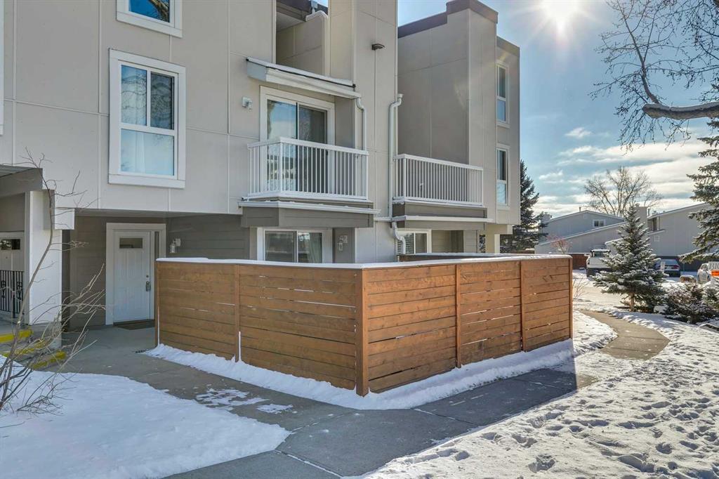 Picture of 817, 13104 Elbow Drive SW, Calgary Real Estate Listing