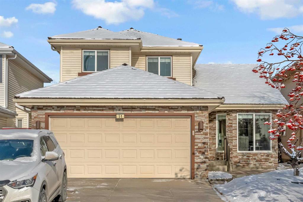 Picture of 51 Douglas Woods Hill SE, Calgary Real Estate Listing