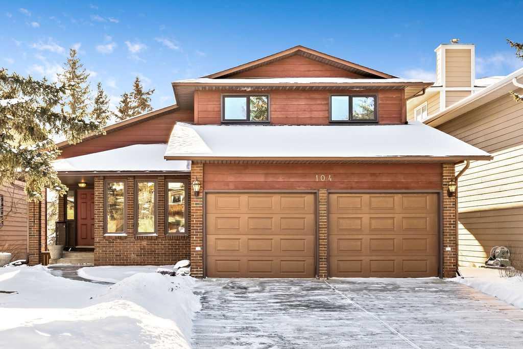 Picture of 104 Hawkwood Crescent NW, Calgary Real Estate Listing