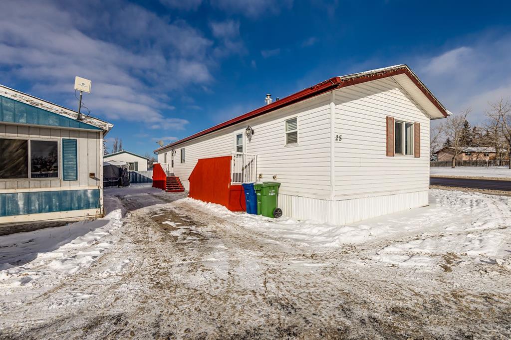 Picture of 25, 649 Main Street N, Airdrie Real Estate Listing