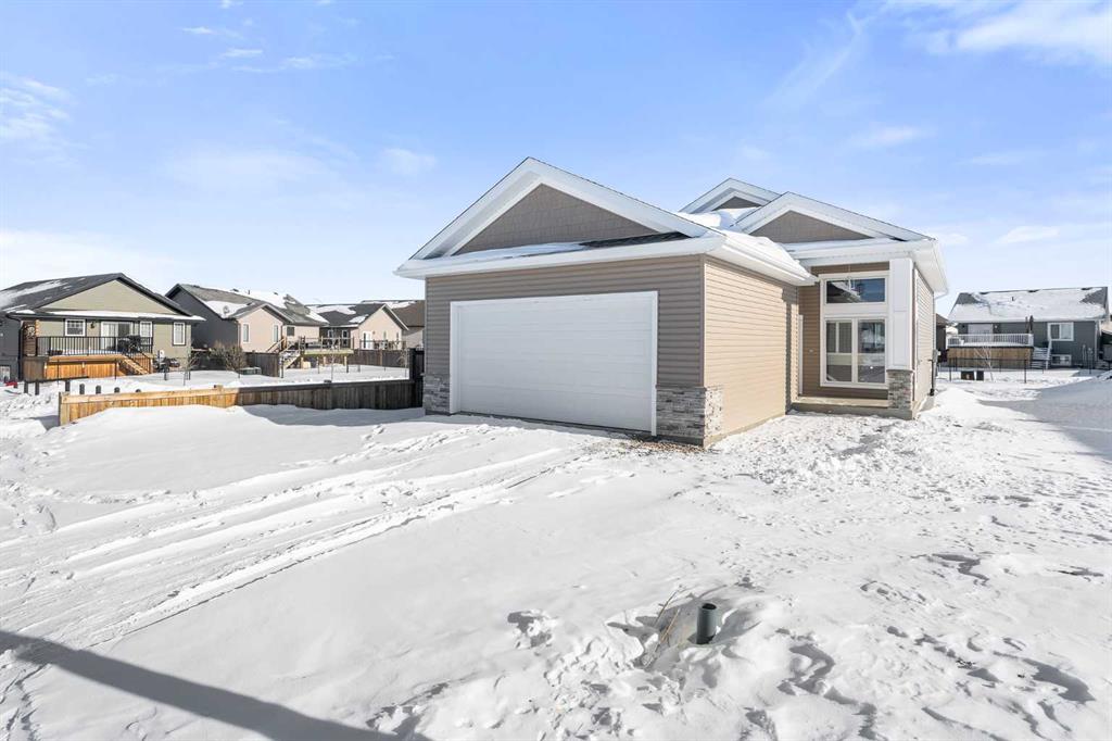 Picture of 3807 42 Avenue , Lloydminster Real Estate Listing