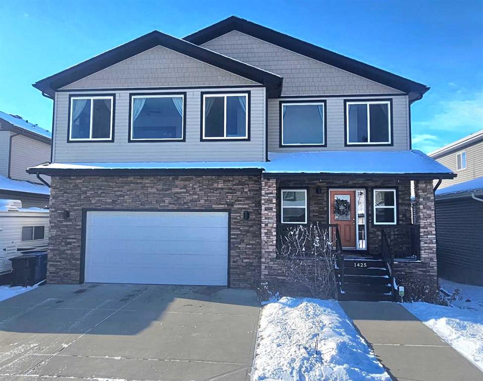 Picture of 1425 Ranch Road , Carstairs Real Estate Listing