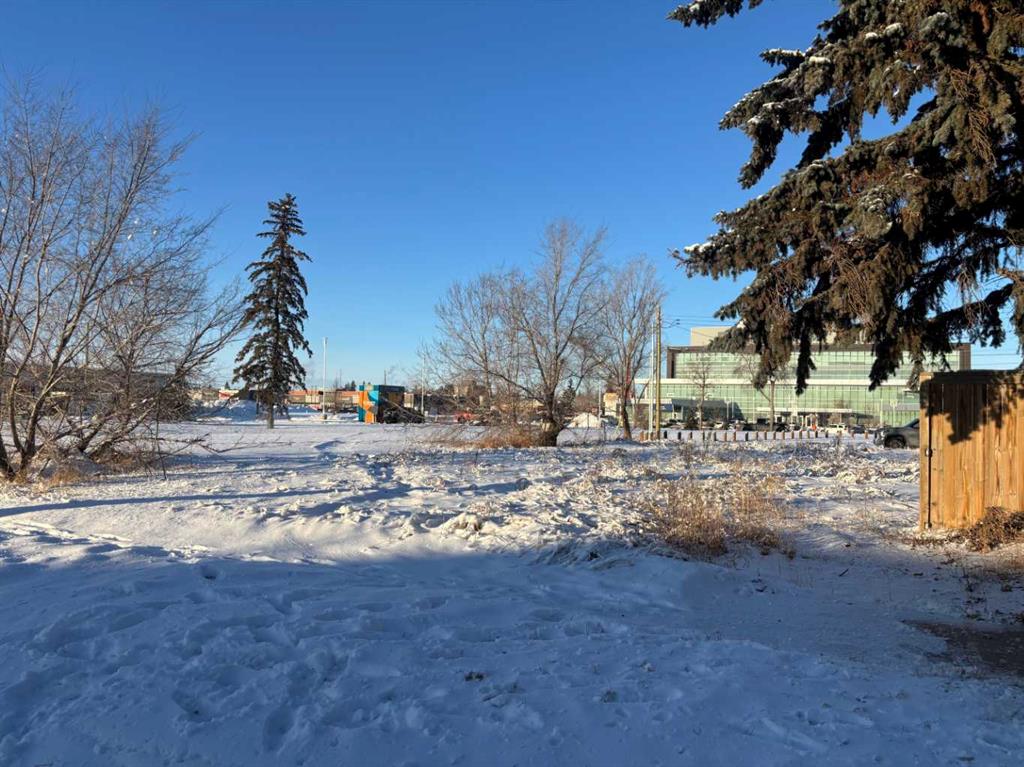 Picture of 4910 41 Street , Lloydminster Real Estate Listing