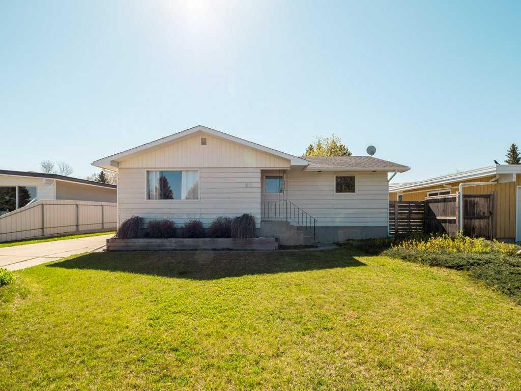 Picture of 1613 Lakeside Road S, Lethbridge Real Estate Listing
