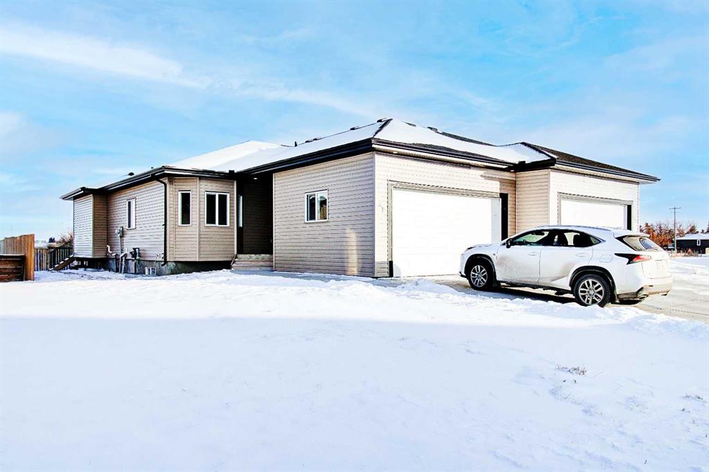 Picture of 42 Harvest Square , Claresholm Real Estate Listing