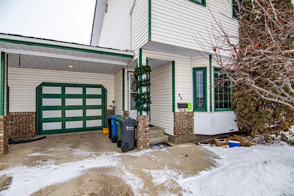 Picture of 35 Rutherford Close , Red Deer Real Estate Listing