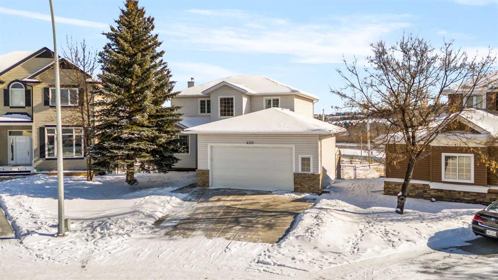 Picture of 420 Riverview Green , Cochrane Real Estate Listing