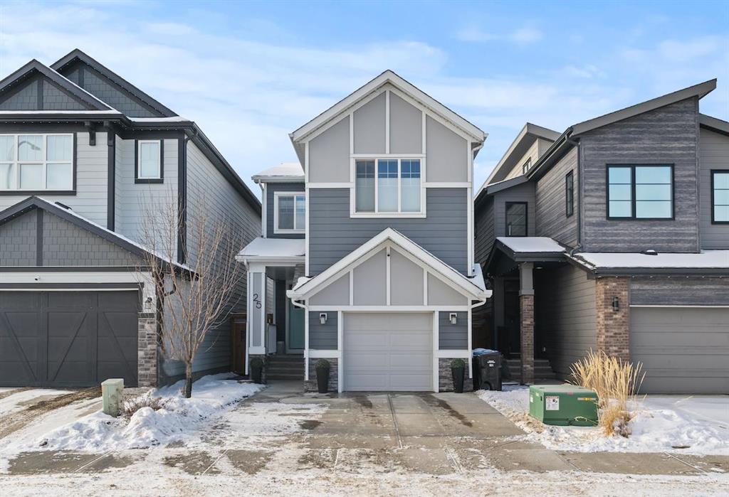 Picture of 25 Cranbrook Close SE, Calgary Real Estate Listing