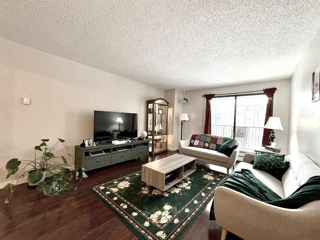 Picture of 4202, 13045 6 Street SW, Calgary Real Estate Listing