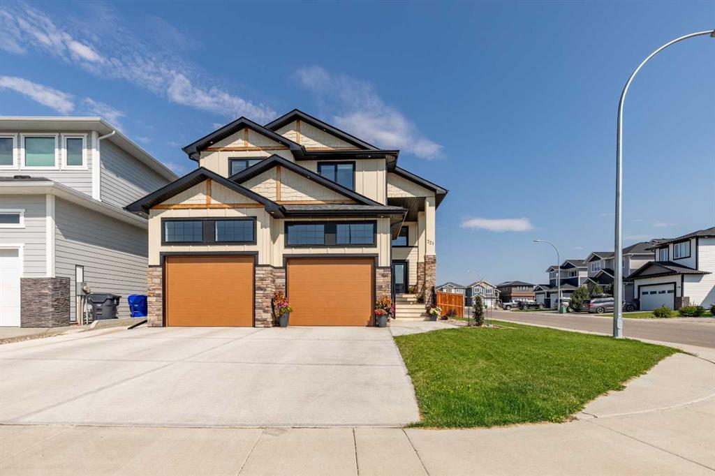 Picture of 721 Sixmile Crescent , Lethbridge Real Estate Listing