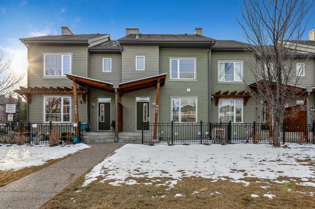 Picture of 201 Chapalina Square SE, Calgary Real Estate Listing