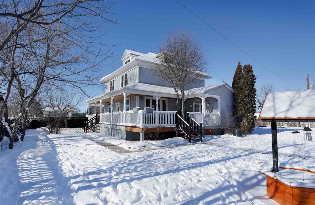 Picture of 212 2 Avenue E, Craigmyle Real Estate Listing