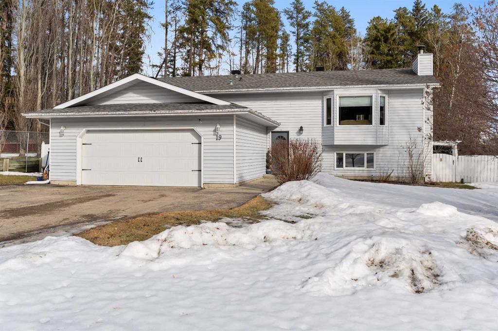 Picture of 19 Ravine Drive , Whitecourt Real Estate Listing