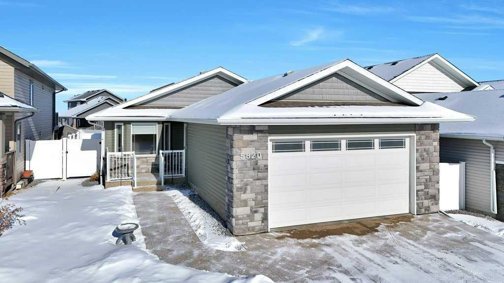 Picture of 5820 Maple Crescent  , Innisfail Real Estate Listing