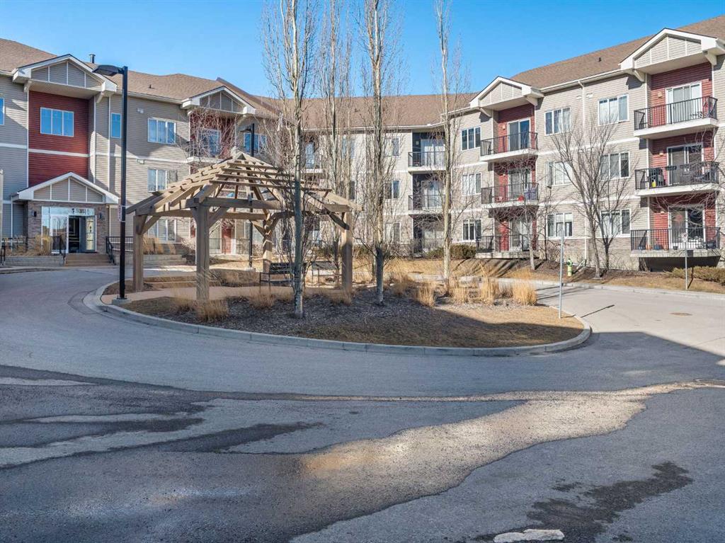 Picture of 1108, 1540 Sherwood Boulevard NW, Calgary Real Estate Listing