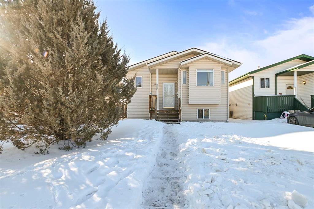 Picture of 5232 Landsdowne Avenue , Blackfalds Real Estate Listing