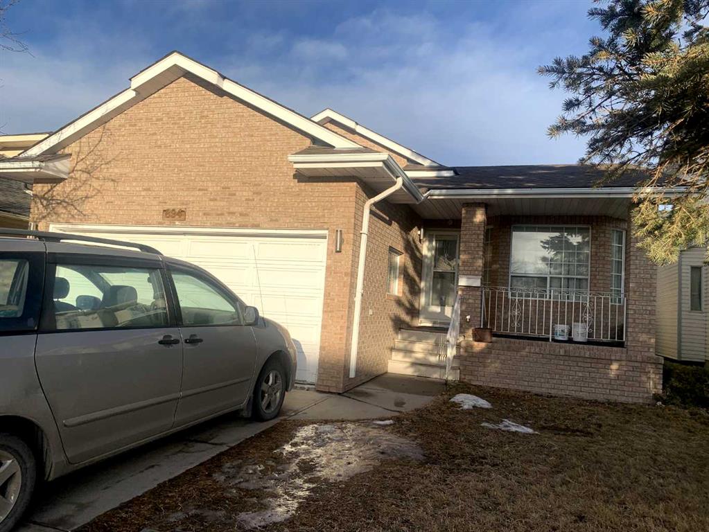 Picture of 894 Applewood Drive SE, Calgary Real Estate Listing