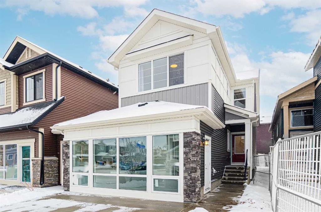 Picture of 715 Buffaloberry Manor SE, Calgary Real Estate Listing