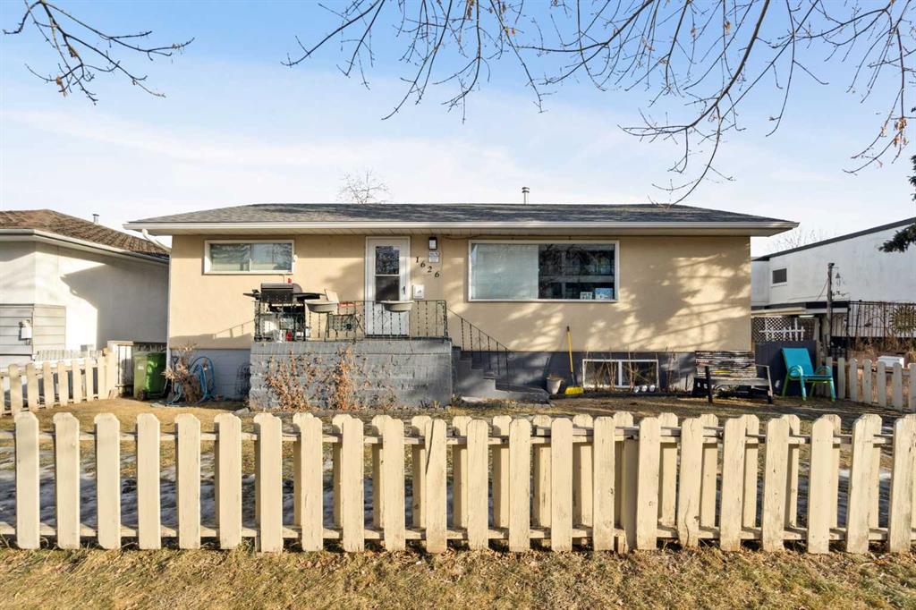 Picture of 1626 38 Street SW, Calgary Real Estate Listing