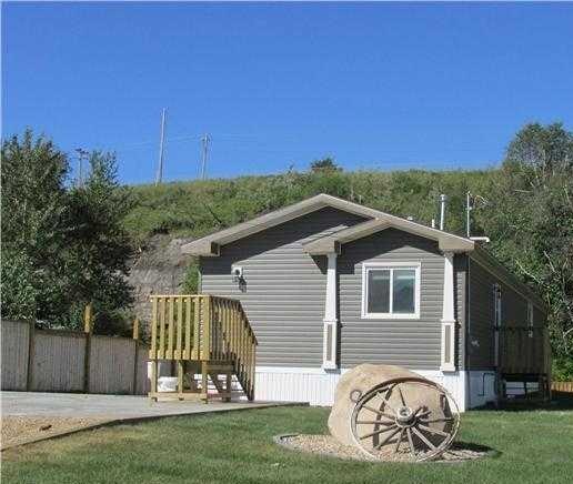 Picture of 10404 93 Street , Peace River Real Estate Listing