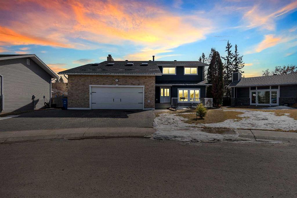 Picture of 149 Whiteoak Garden , Fort McMurray Real Estate Listing