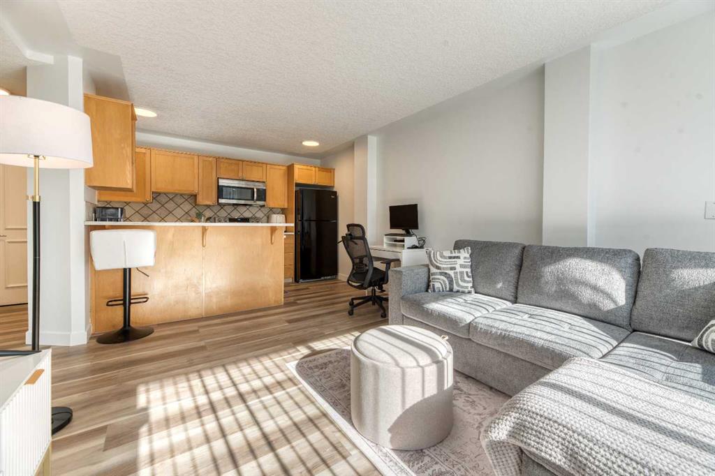 Picture of 303, 1129 Cameron Avenue SW, Calgary Real Estate Listing