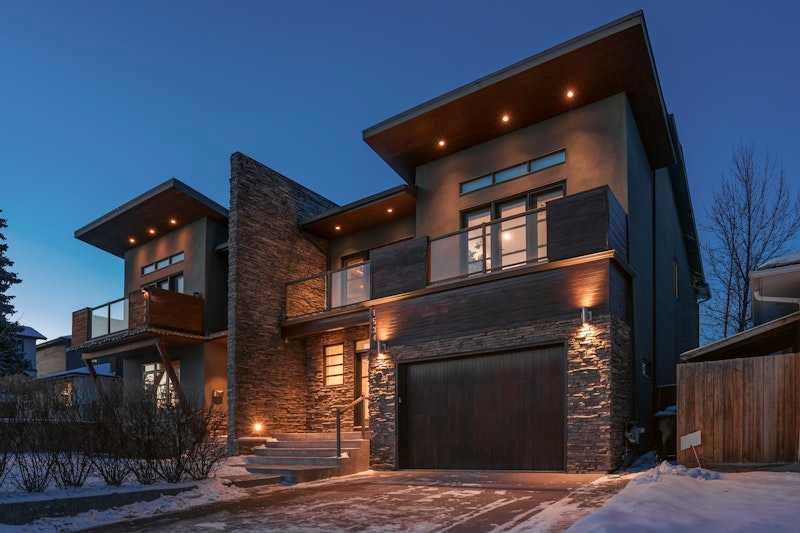 Picture of 1534 38 Avenue SW, Calgary Real Estate Listing