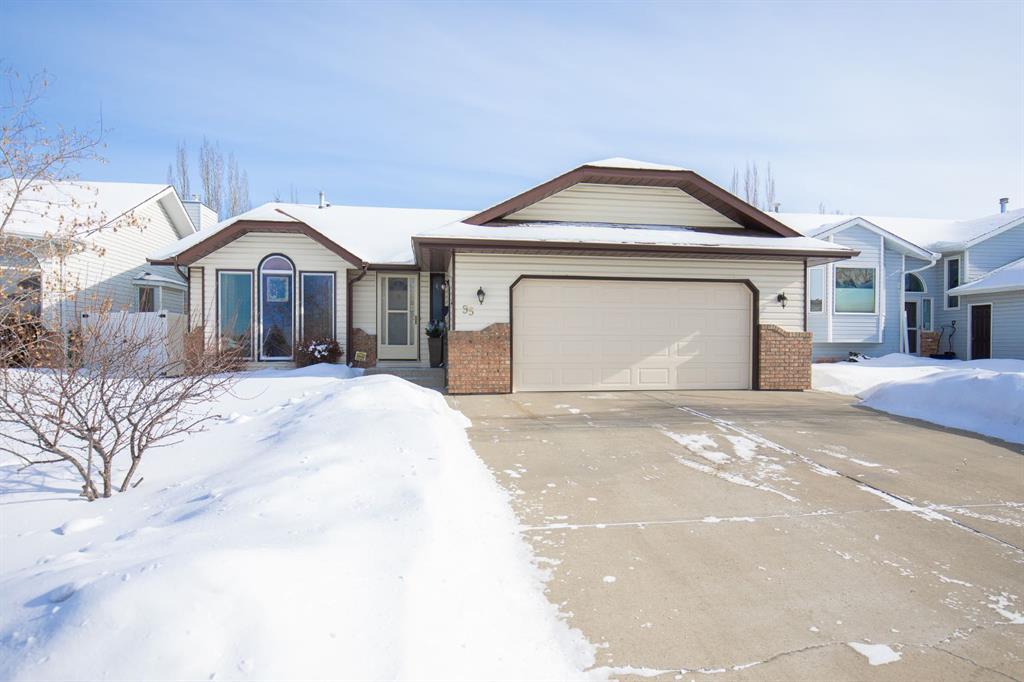 Picture of 95 Davison Drive , Red Deer Real Estate Listing