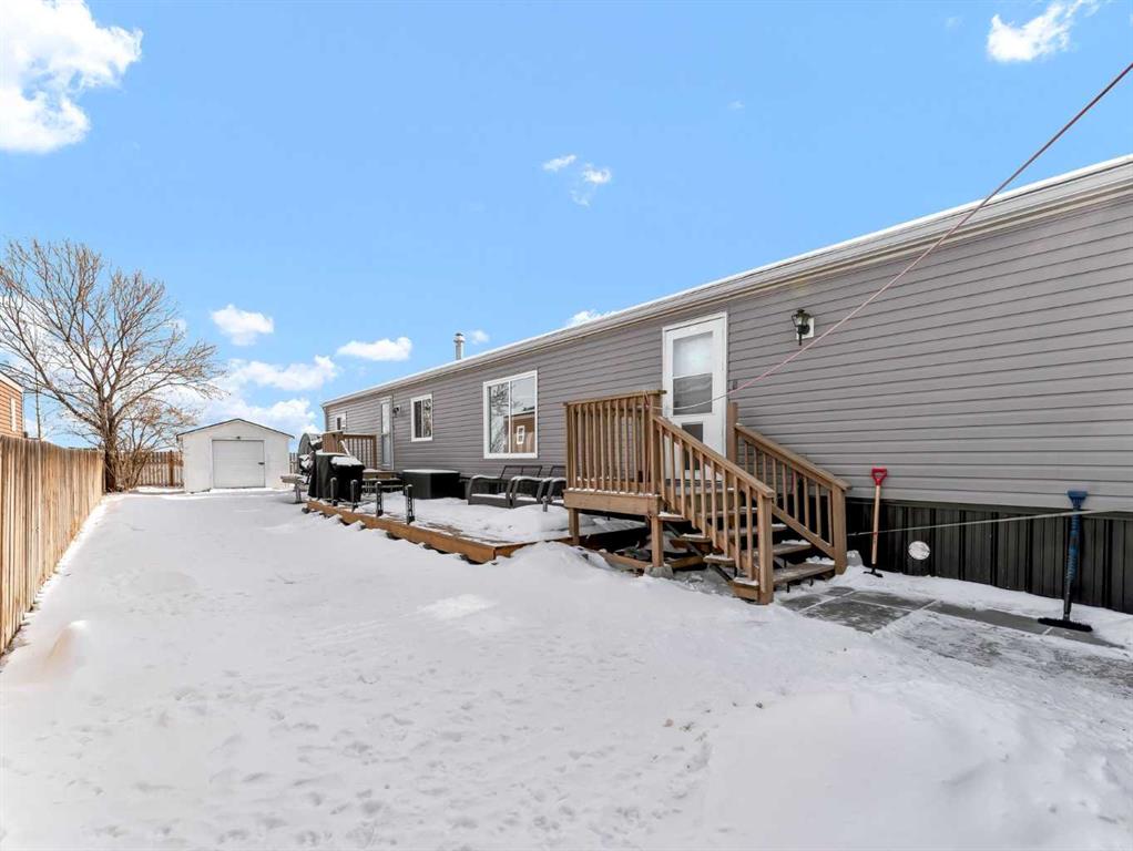 Picture of 97 Meadow Lake Close E, Brooks Real Estate Listing