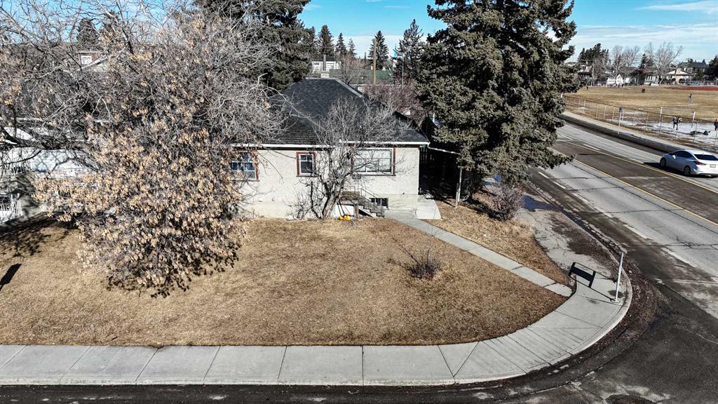 Picture of 1102 21 Avenue NW, Calgary Real Estate Listing