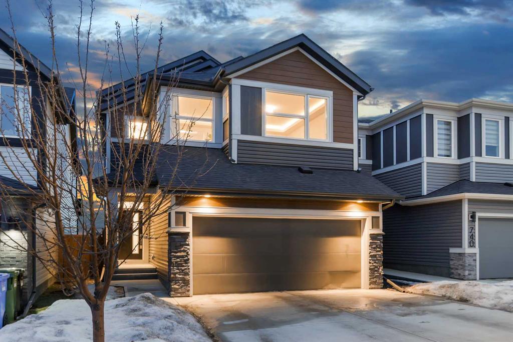 Picture of 736 Seton Circle SE, Calgary Real Estate Listing