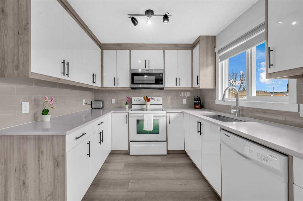 Picture of 19 Martindale Mews NE, Calgary Real Estate Listing