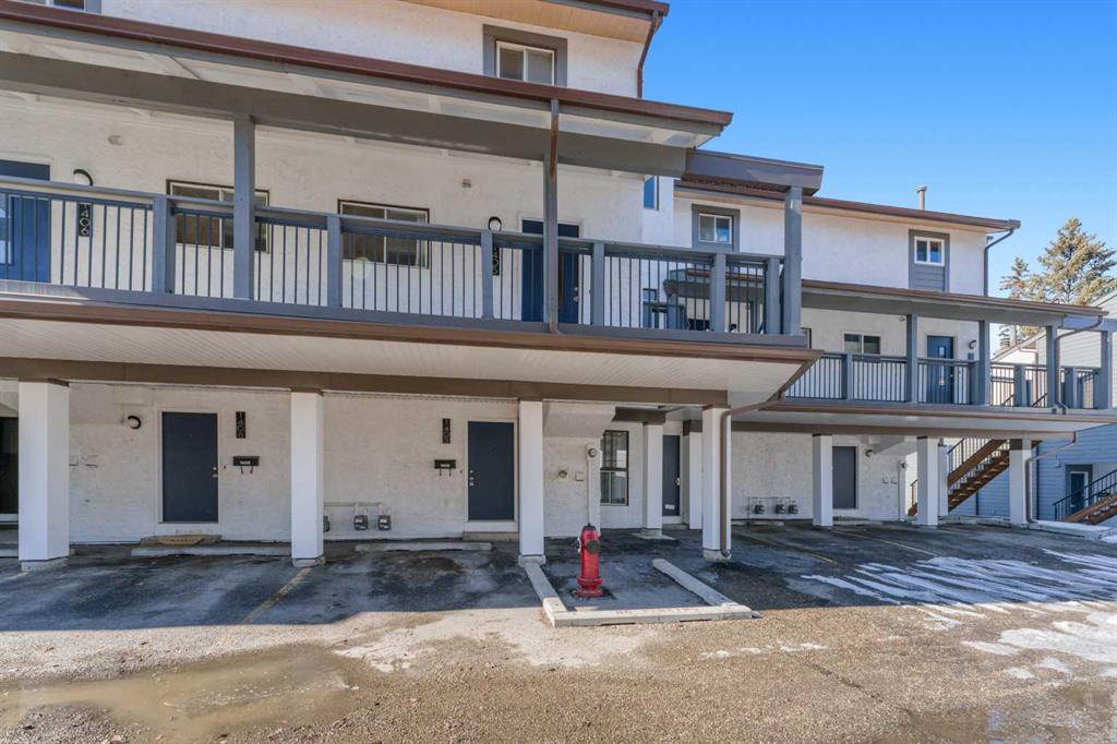 Picture of 1405, 2520 Palliser Drive SW, Calgary Real Estate Listing
