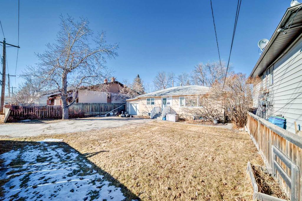 Picture of 7508 Bowness Road NW, Calgary Real Estate Listing