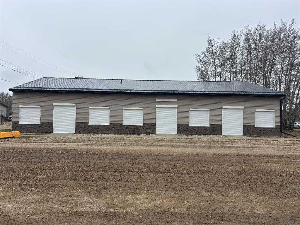 Picture of 5004 51 Street  , Warburg Real Estate Listing
