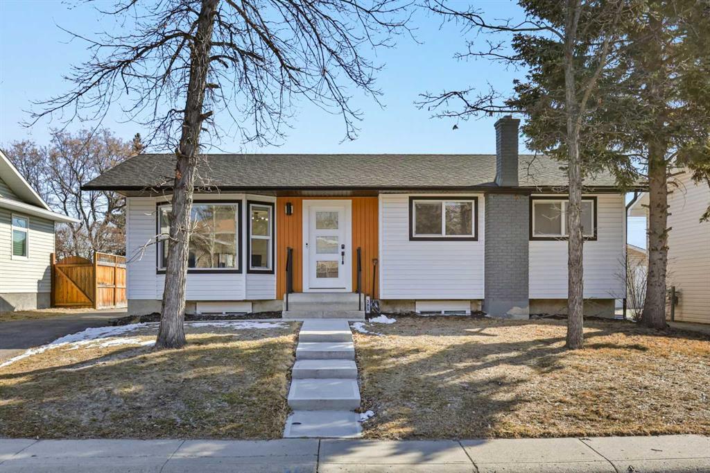 Picture of 392 Cantrell Drive SW, Calgary Real Estate Listing