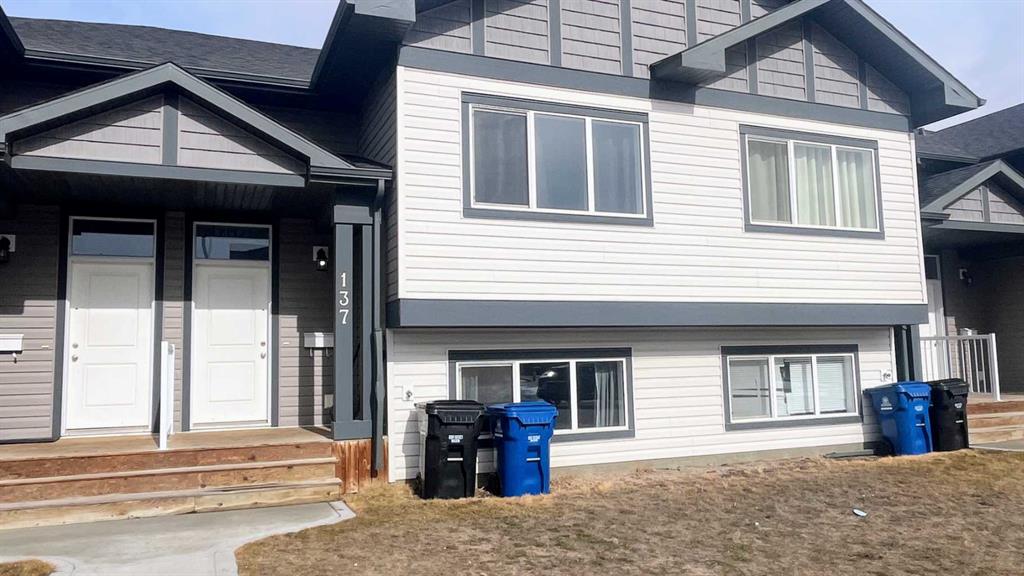 Picture of 137 Ava Crescent , Blackfalds Real Estate Listing