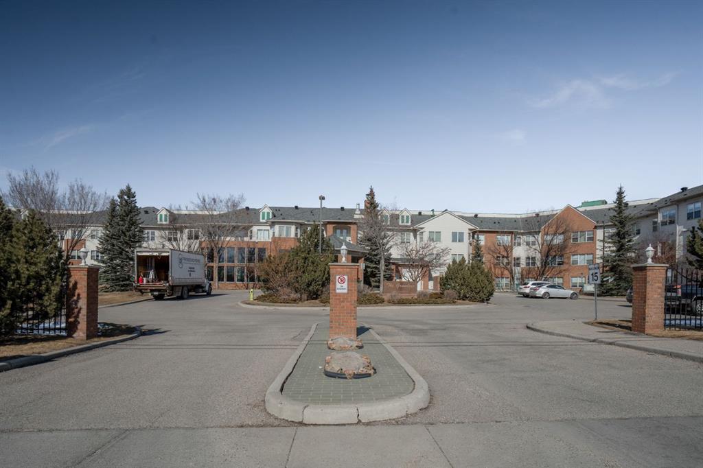 Picture of 328, 1920 14 Avenue NE, Calgary Real Estate Listing