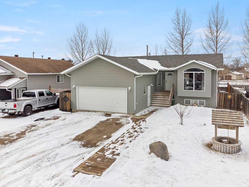 Picture of 408 3 Street E, Lashburn Real Estate Listing