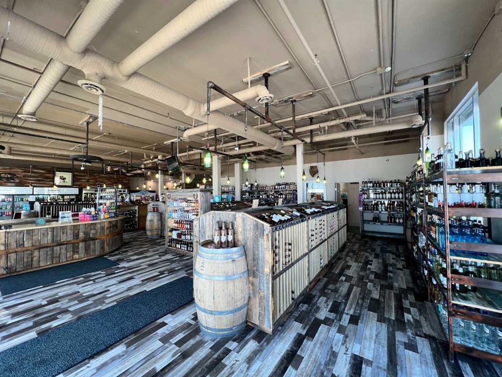 Picture of 102-104, 1010 Railway Street , Crossfield Real Estate Listing