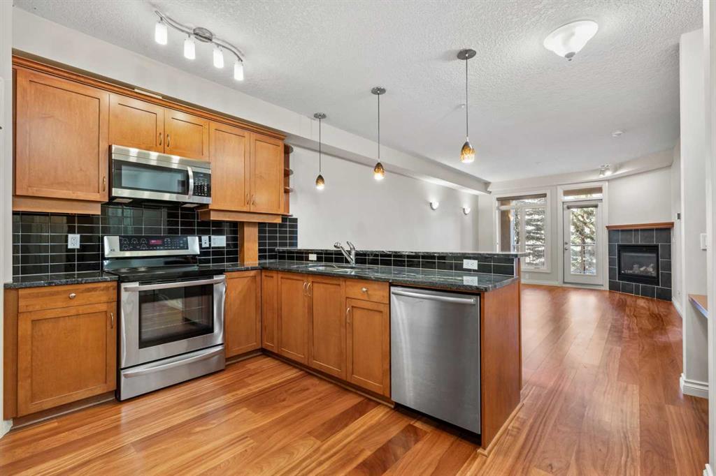 Picture of 8104, 14 Hemlock Crescent SW, Calgary Real Estate Listing