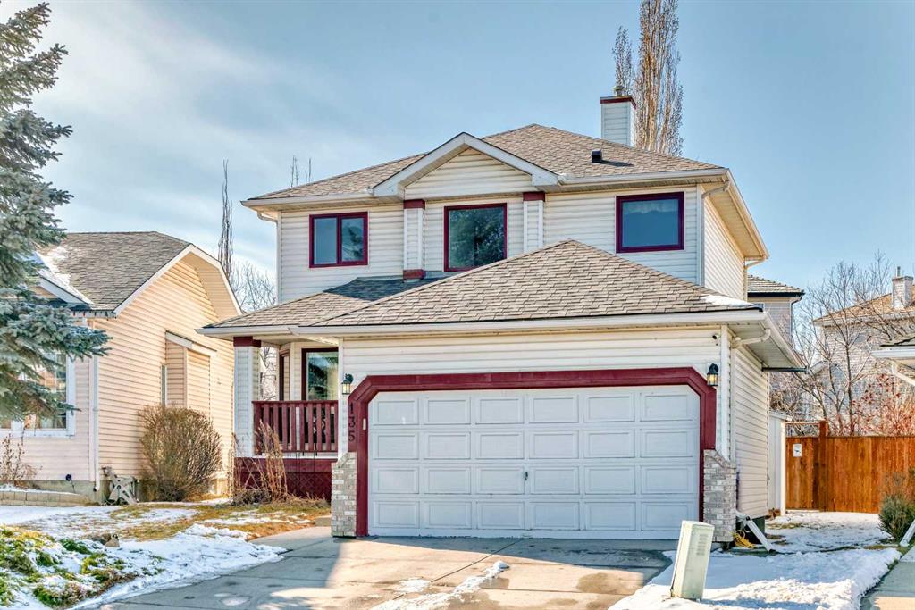 Picture of 135 Douglas Ridge Mews SE, Calgary Real Estate Listing