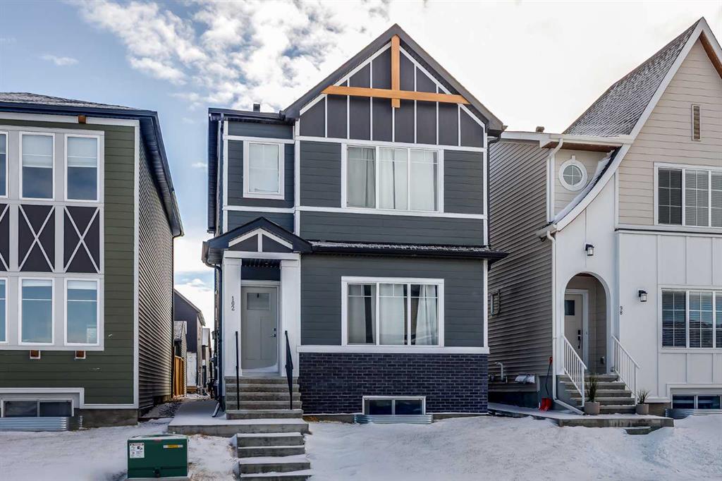 Picture of 102 Mallard Heath SE, Calgary Real Estate Listing