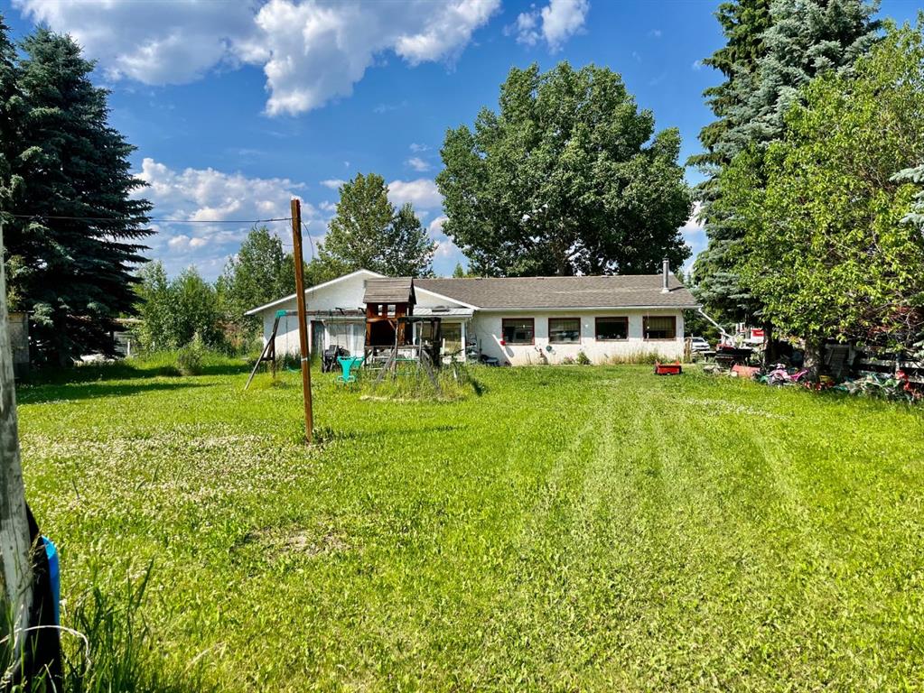 Picture of 4902 36 Street , Rocky Mountain House Real Estate Listing