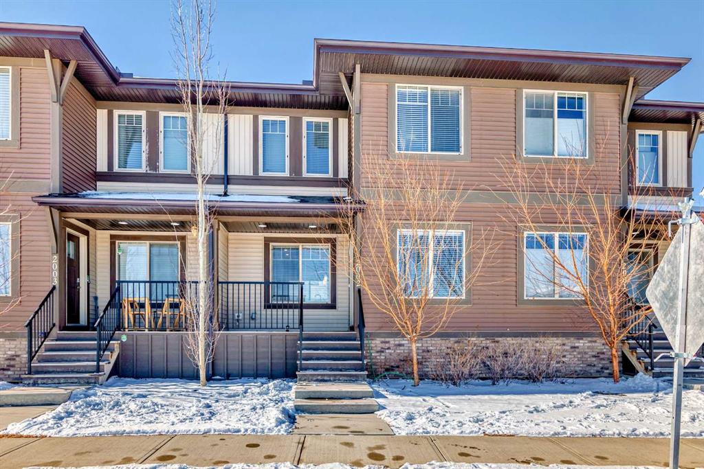 Picture of 2002, 32 Horseshoe Crescent , Cochrane Real Estate Listing