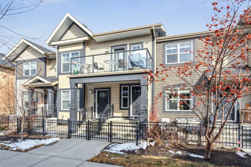 Picture of 1127 Mckenzie Towne Row SE, Calgary Real Estate Listing