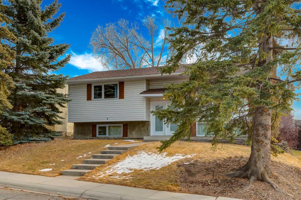 Picture of 112 Silver Brook Drive NW, Calgary Real Estate Listing