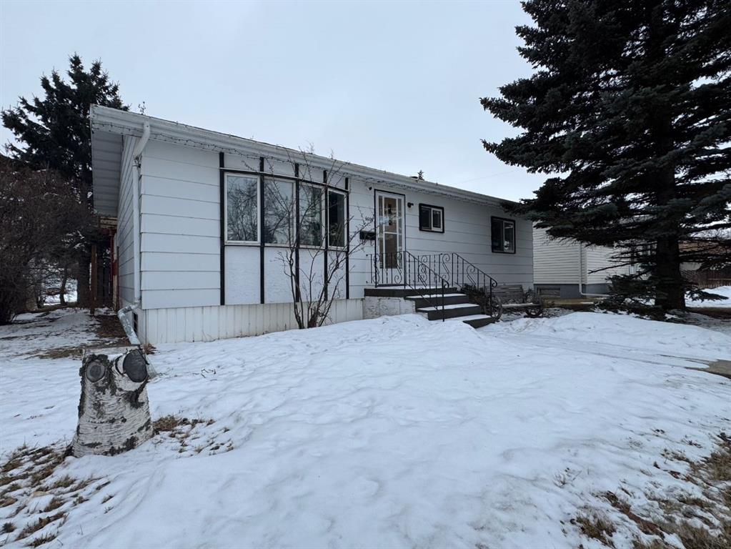 Picture of 6009 47A Avenue , Camrose Real Estate Listing