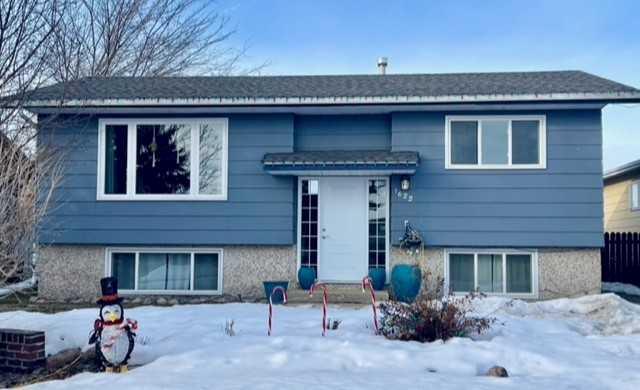 Picture of 1622 7 Avenue , Wainwright Real Estate Listing