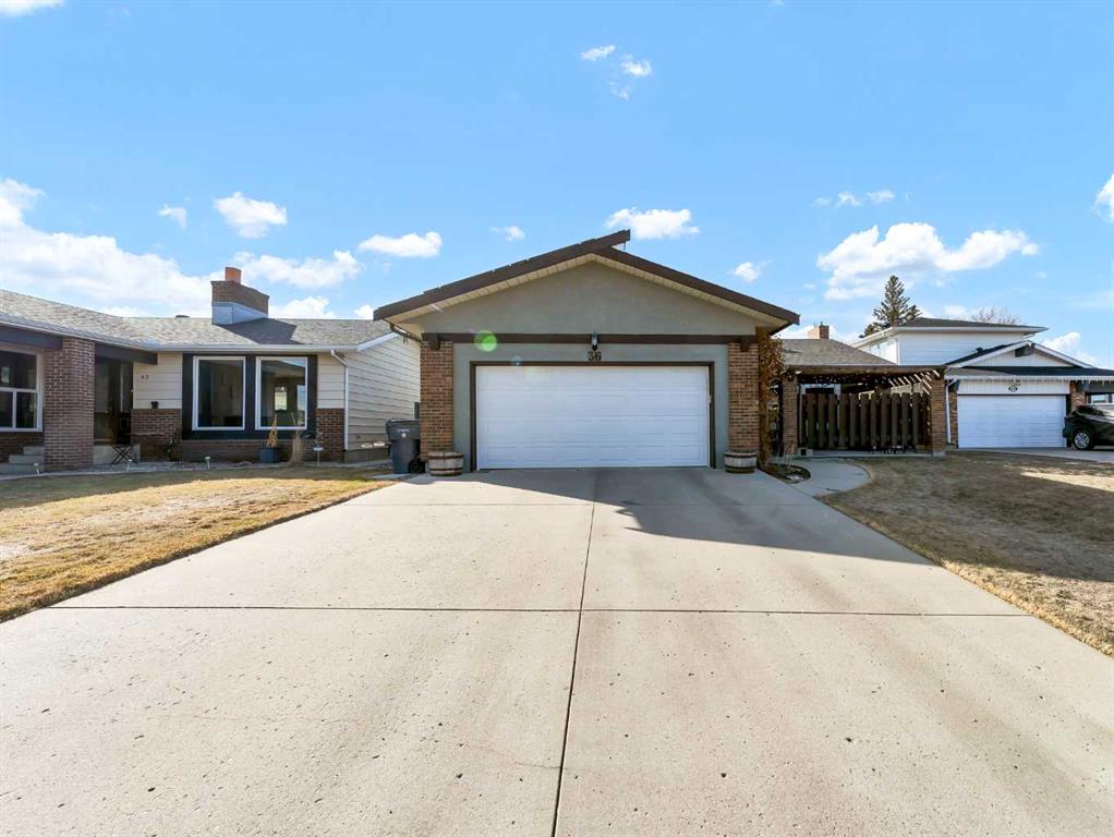 Picture of 36 Rossdale Drive SE, Medicine Hat Real Estate Listing